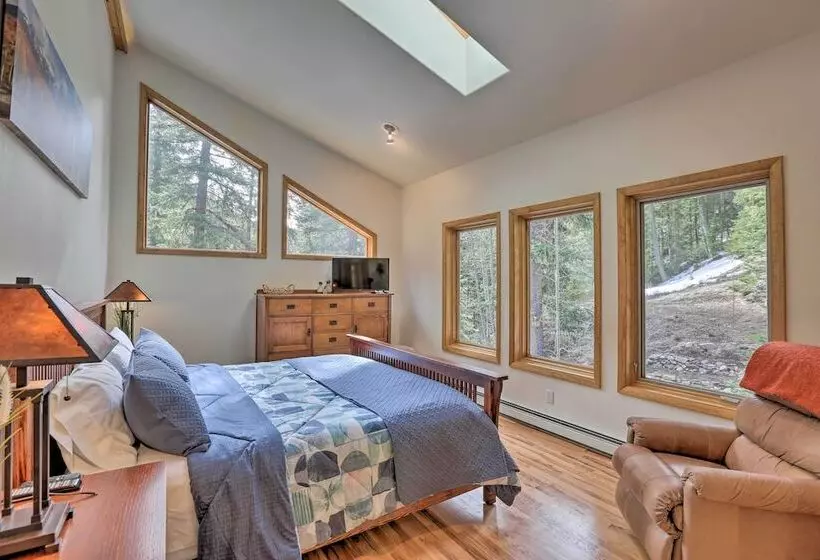 Creekside Mtn House W/ Deck: 8 Mi To Idaho Springs