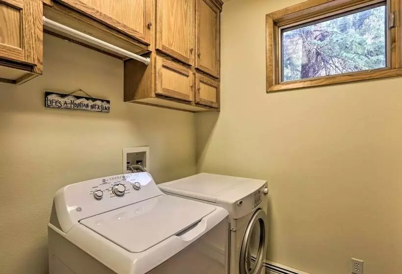 Creekside Mtn House W/ Deck: 8 Mi To Idaho Springs