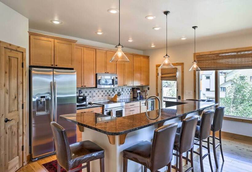 Dtwn Frisco Home W/ Mtn View, 11 Mi To Ski Breck!