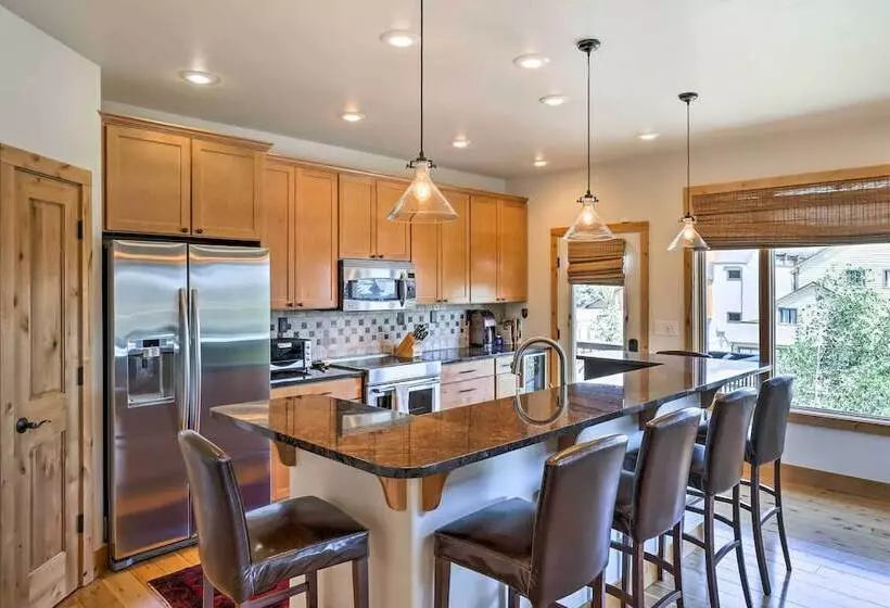 Dtwn Frisco Home W/ Mtn View, 11 Mi To Ski Breck!