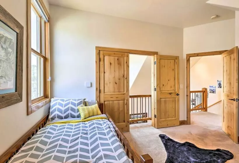 Dtwn Frisco Home W/ Mtn View, 11 Mi To Ski Breck!