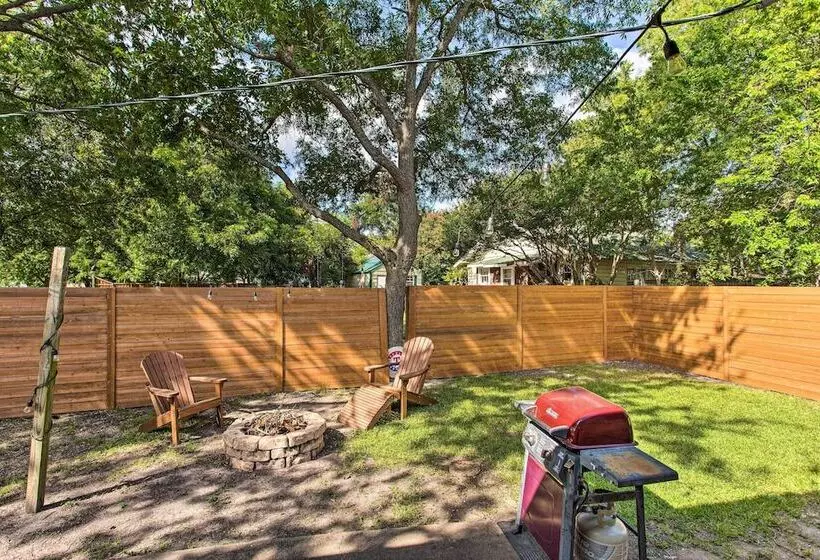 Gigi S Place  W/ Fire Pit, Half Mile To Dtwn