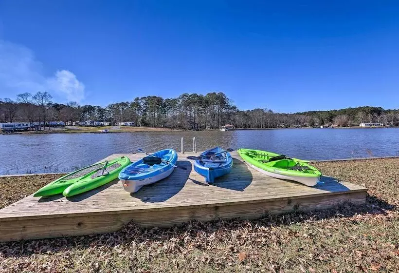 Shoreline Home W/ Boat Dock & Fire Pit In Shelby!