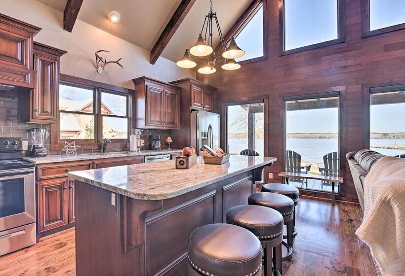 Shoreline Home W/ Boat Dock & Fire Pit In Shelby!