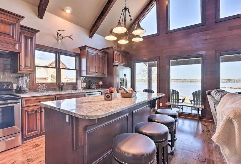 Shoreline Home W/ Boat Dock & Fire Pit In Shelby!