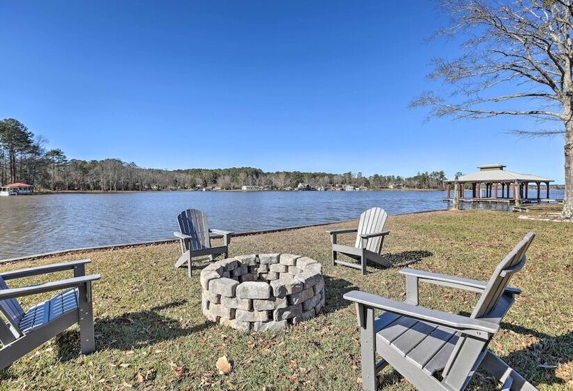Shoreline Home W/ Boat Dock & Fire Pit In Shelby!