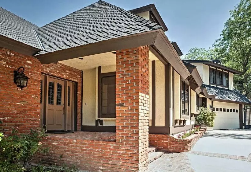 Lake Arrowhead House W/ Lake Views & Wet Bar!