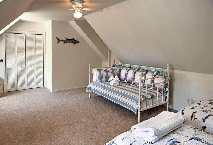 Lake Arrowhead House W/ Lake Views & Wet Bar!