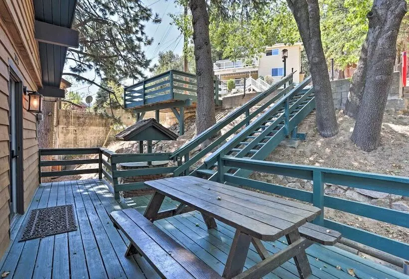 Lake Gregory Getaway: Cabin With Deck + Grill!