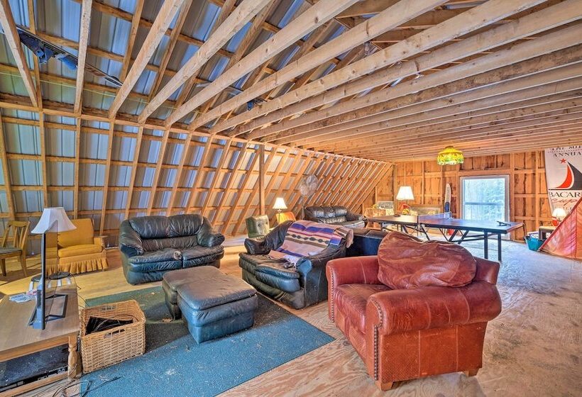 Lakefront Bolton Alderbrook Chalet W/ Fire Pit!