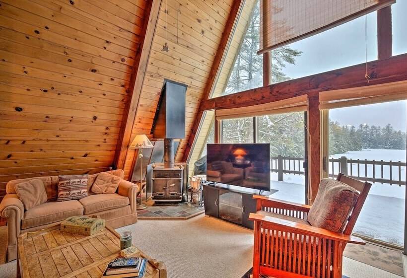 Lakefront Bolton Alderbrook Chalet W/ Fire Pit!