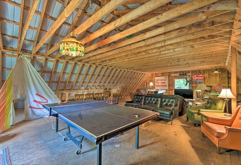 Lakefront Bolton Alderbrook Chalet W/ Fire Pit!