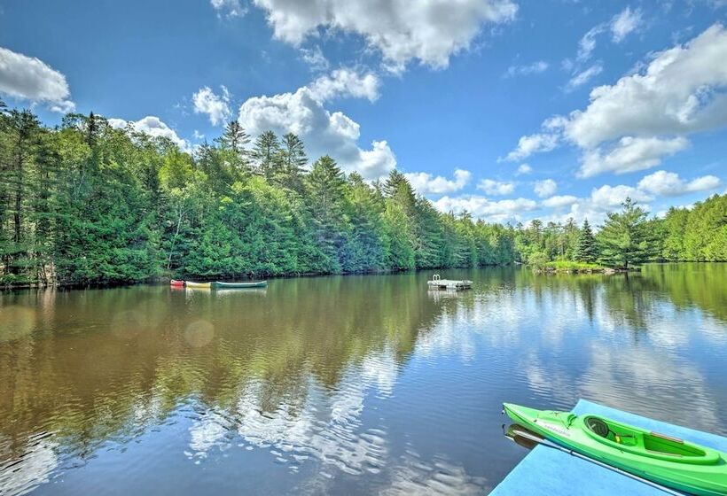 Lakefront Bolton Alderbrook Chalet W/ Fire Pit!