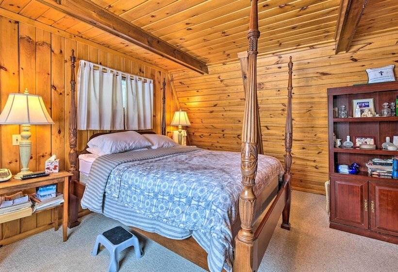 Lakefront Bolton Alderbrook Chalet W/ Fire Pit!