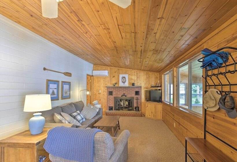 Lakefront Family Escape W/ Views, Dock, & Kayaks!