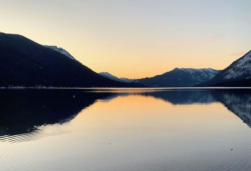 Leavenworth Cabin 3 Mi To Lake Wenatchee: Hot Tub!