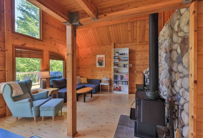 Leavenworth Cabin 3 Mi To Lake Wenatchee: Hot Tub!