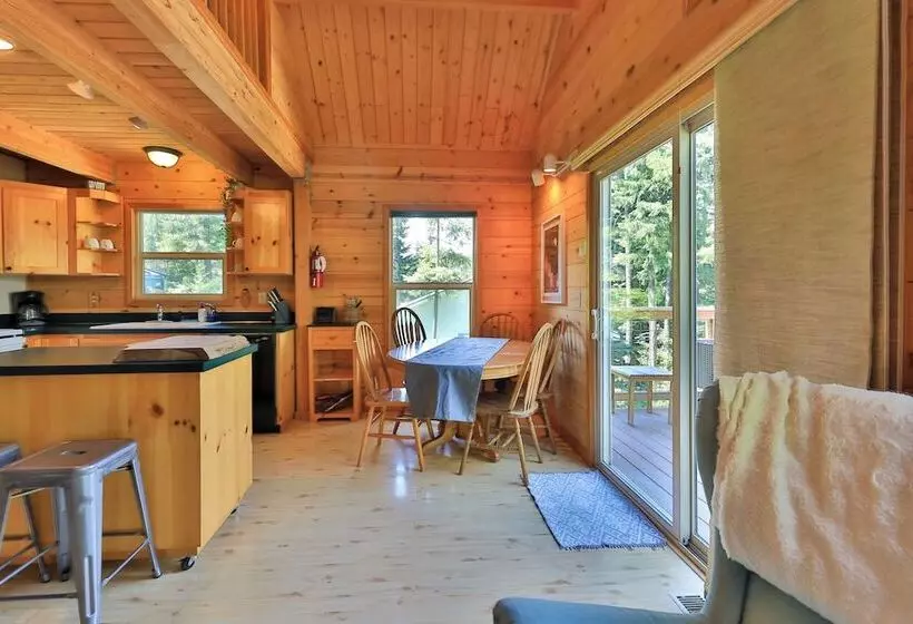 Leavenworth Cabin 3 Mi To Lake Wenatchee: Hot Tub!