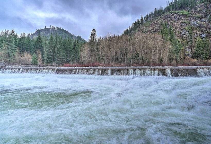 Leavenworth Cabin 3 Mi To Lake Wenatchee: Hot Tub!