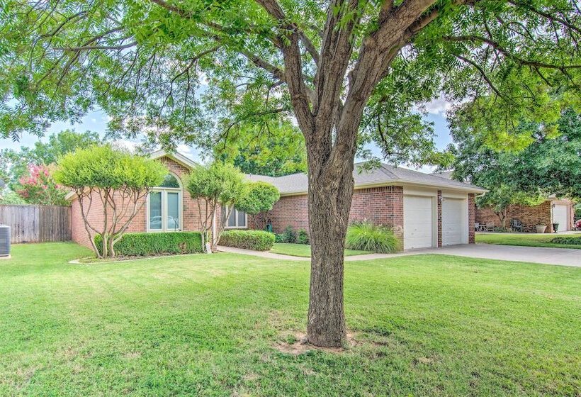 Lubbock Home W/ Deck & Yard 8 Miles To Ttu!
