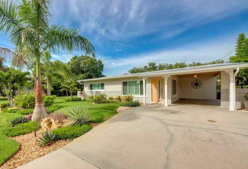 Lush Punta Gorda Escape: Private Pool + Lanai