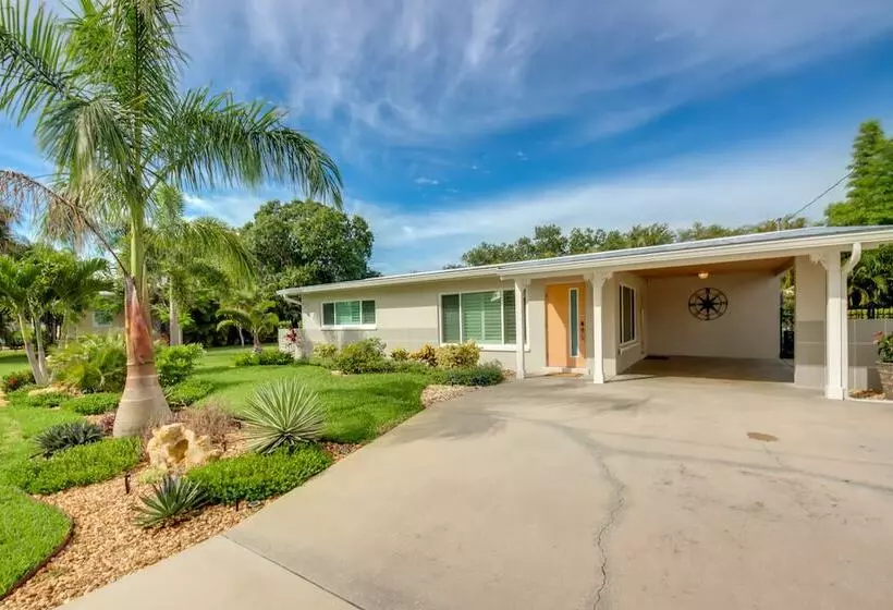 Lush Punta Gorda Escape: Private Pool + Lanai