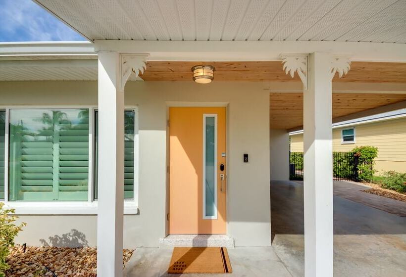 Lush Punta Gorda Escape: Private Pool + Lanai