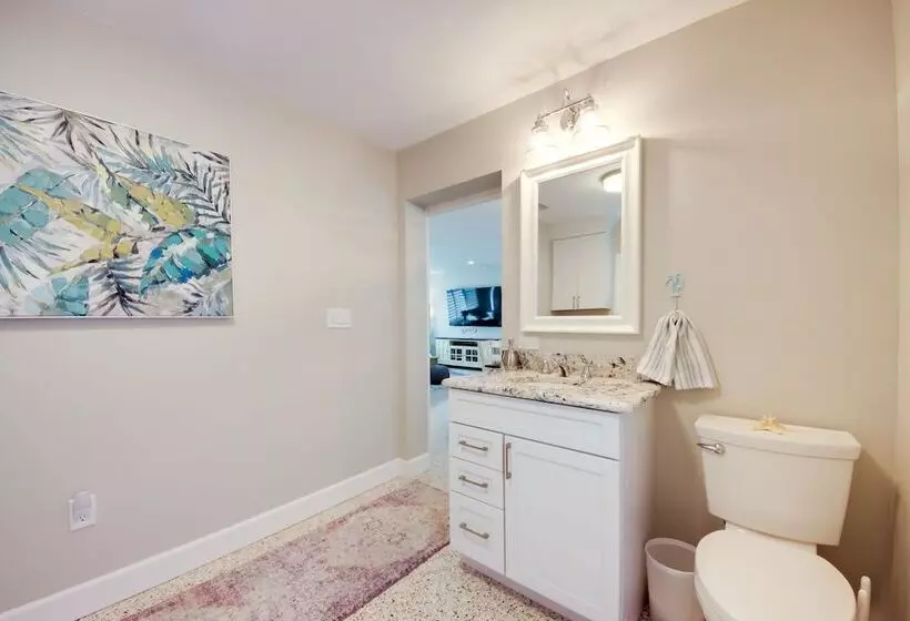 Lush Punta Gorda Escape: Private Pool + Lanai