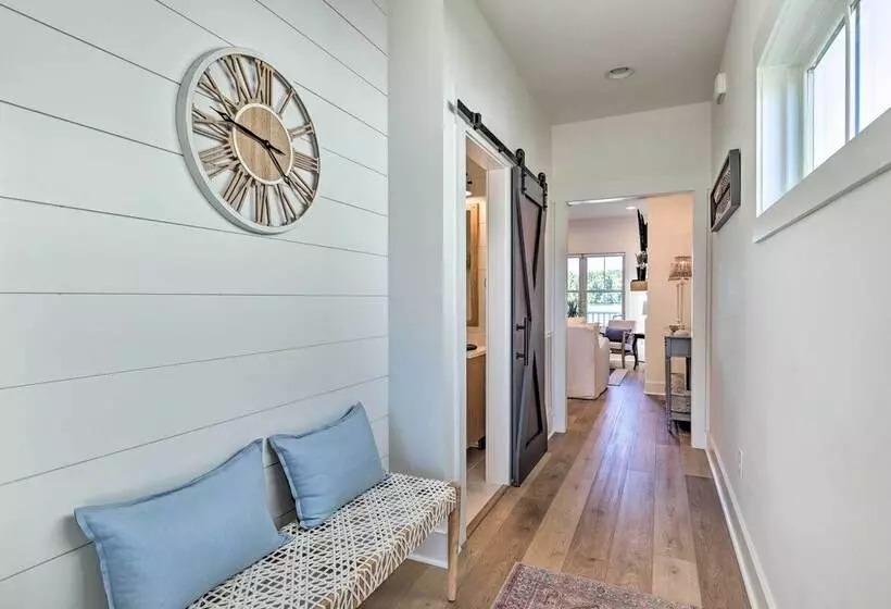 Waterfront Oasis On Tims Ford Lake: Pool/kayak!