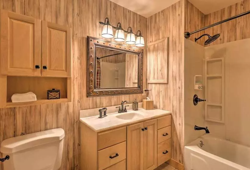 Luxury 4 Br Cabin: 2 King Suites On Shuttle Route