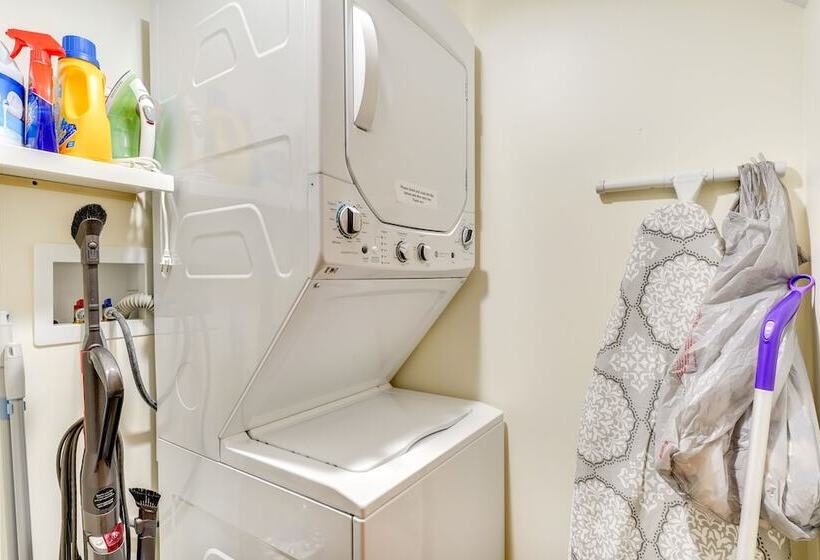 Manchester Center Home W/ Green Mtn Views!