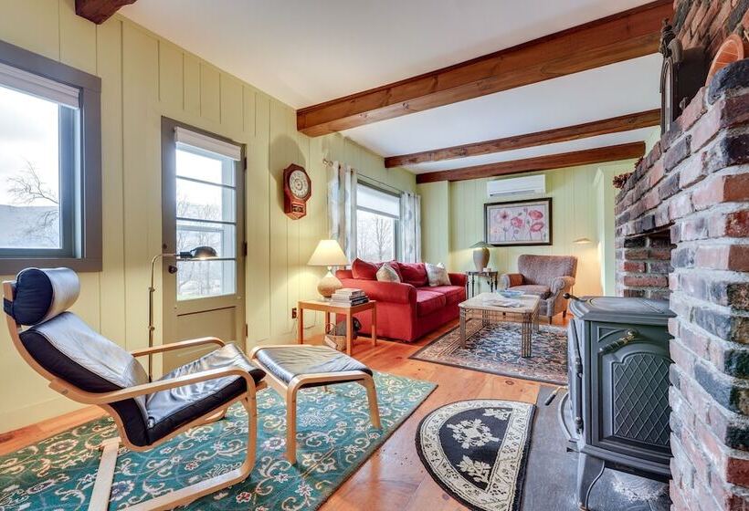 Manchester Center Home W/ Green Mtn Views!