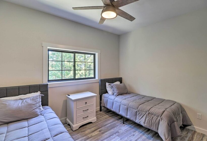 Modern Kalispell Retreat: 37 Mi To Glacier Np