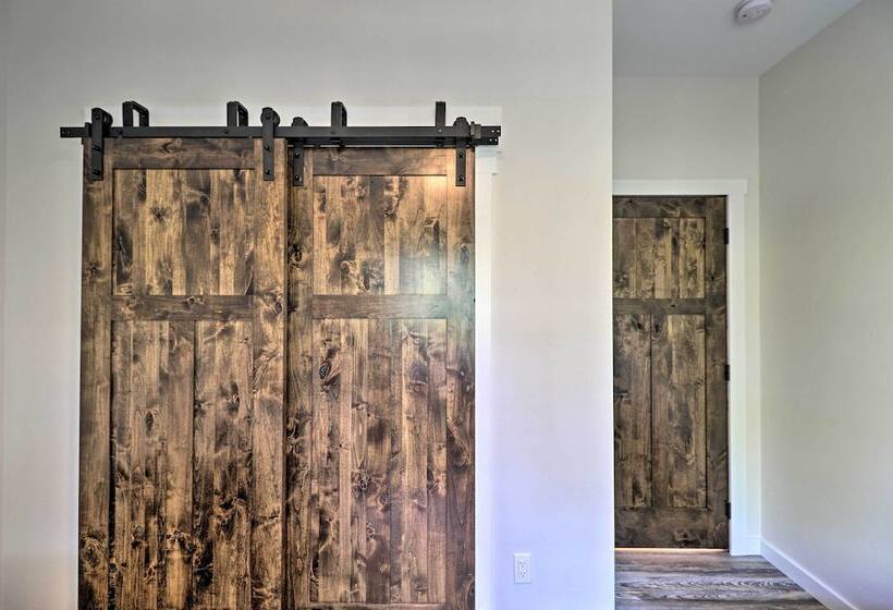 Modern Kalispell Retreat: 37 Mi To Glacier Np