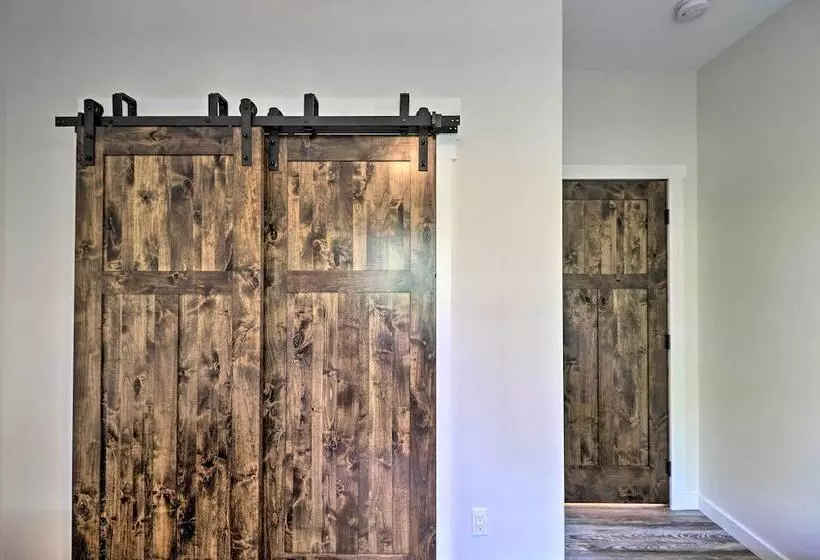 Modern Kalispell Retreat: 37 Mi To Glacier Np
