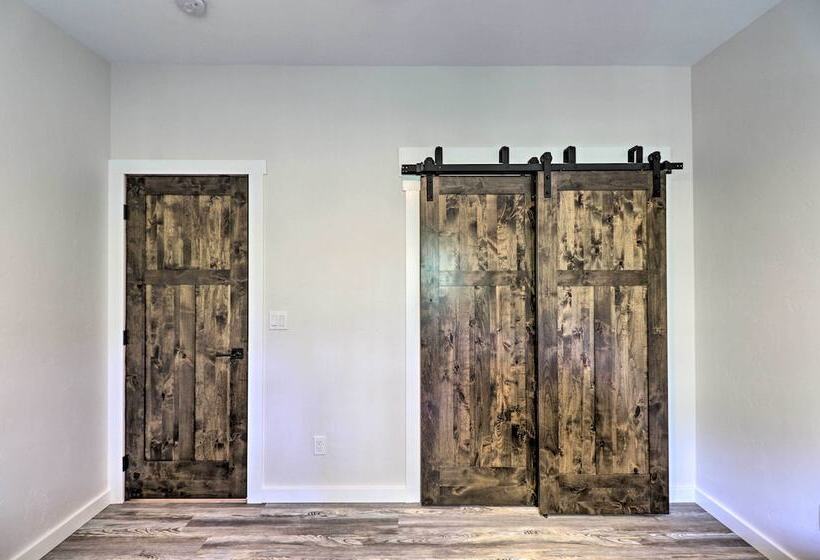 Modern Kalispell Retreat: 37 Mi To Glacier Np