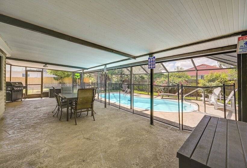 Naples Home: Private Pool & Grill ~ 1 Mi To Beach