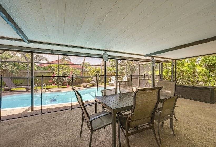 Naples Home: Private Pool & Grill ~ 1 Mi To Beach