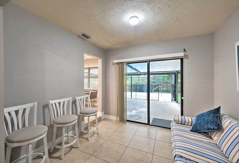 Naples Home: Private Pool & Grill ~ 1 Mi To Beach