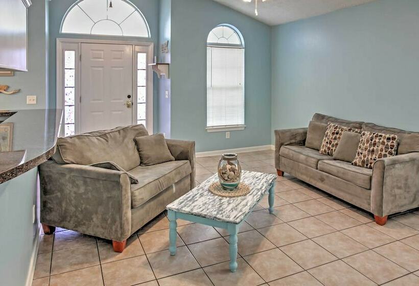 Pcb Family Home W/ Pool Access, 1 Mile To Beach!