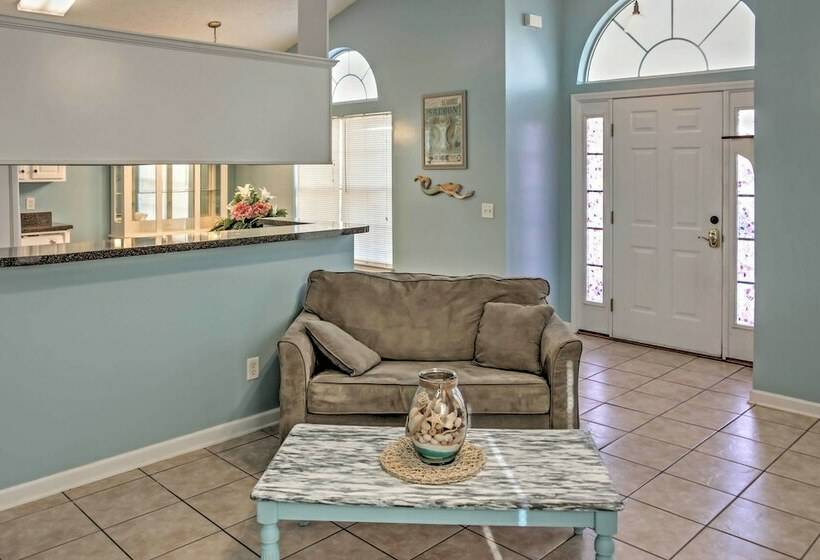 Pcb Family Home W/ Pool Access, 1 Mile To Beach!