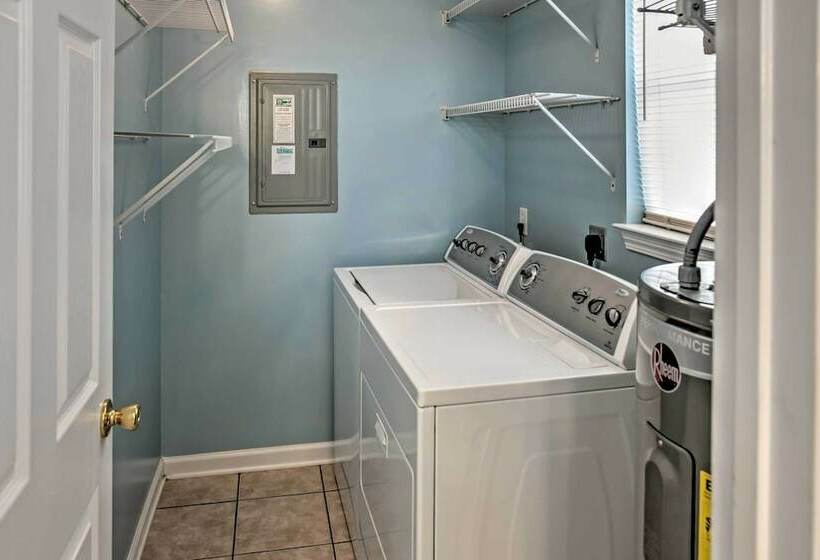 Pcb Family Home W/ Pool Access, 1 Mile To Beach!