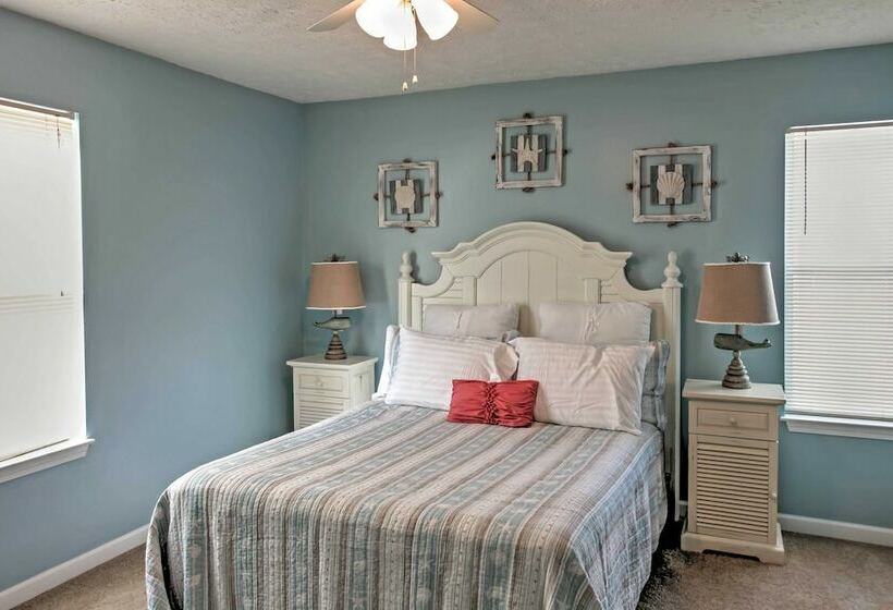 Pcb Family Home W/ Pool Access, 1 Mile To Beach!