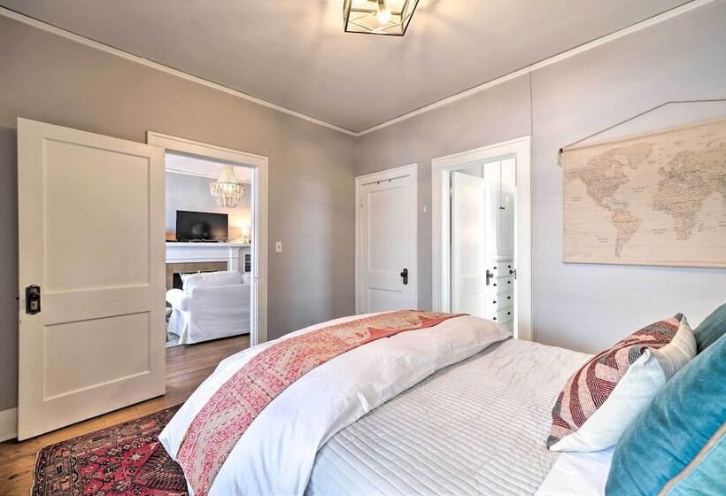 Pet Friendly Okc Home, 3 Miles To Downtown!