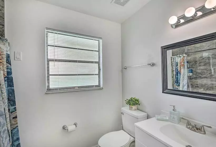 Port Orange Oasis: Close To Beaches & Dining!