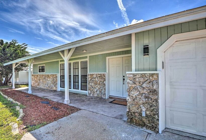 Port Orange Oasis: Close To Beaches & Dining!