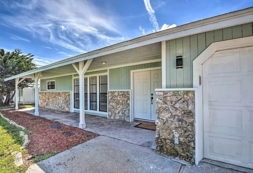 Port Orange Oasis: Close To Beaches & Dining!