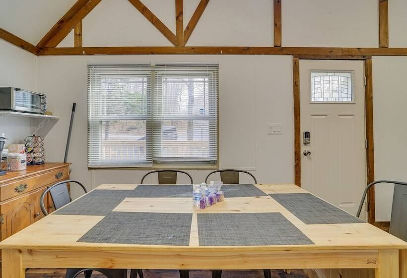 Hot Tub & Resort Amenities: Pocono Lake Retreat!