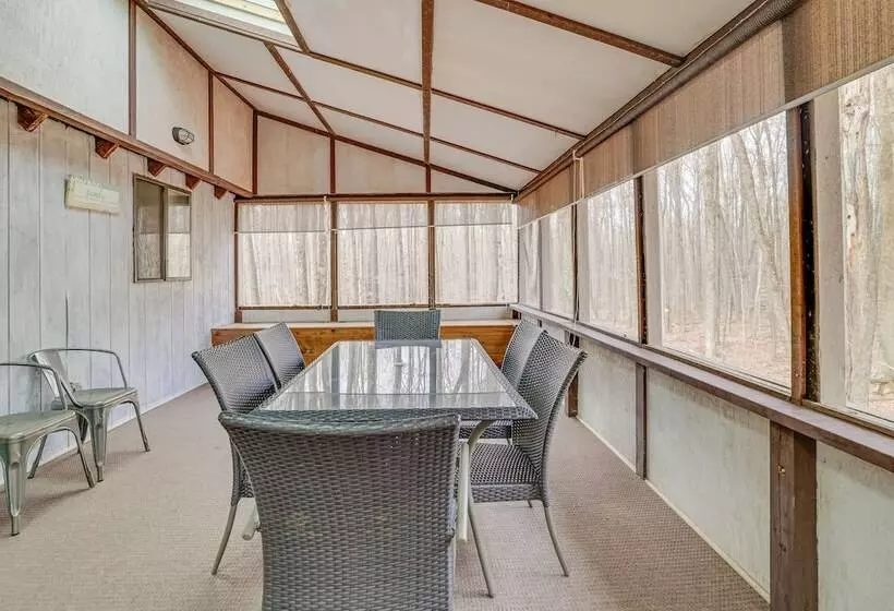 Hot Tub & Resort Amenities: Pocono Lake Retreat!