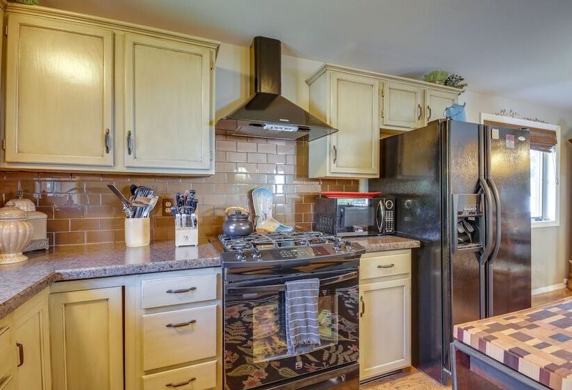 Red Lodge Mountain Home < 7 Miles To Ski Slopes!